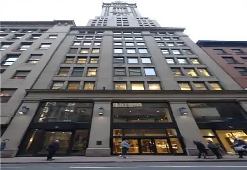 rent office 10 east 40th street