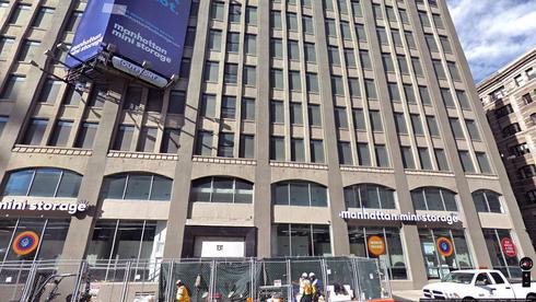 rent specialty 129-131 varick street