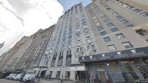 lease office 150 central park s
