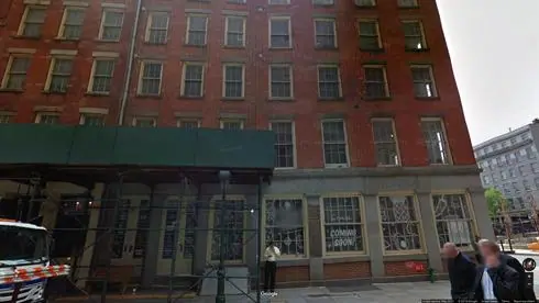 rent office 191 front street