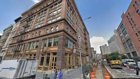 rent office 200 lafayette street