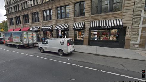 Rent Office 200 park avenue south