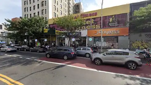 rent retail 208-220 west 125th street