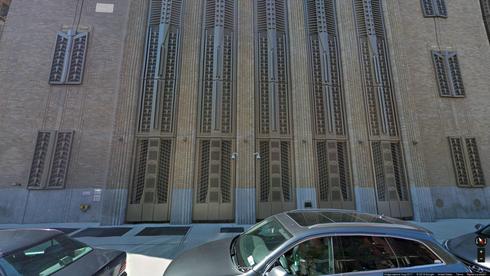 rent office 210 west 18th street
