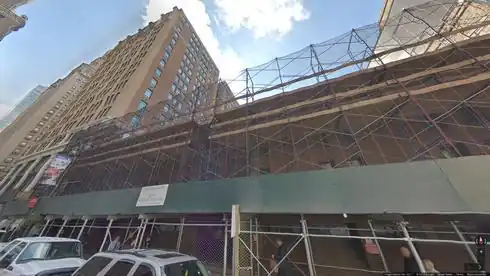 rent retail 210 west 31st street