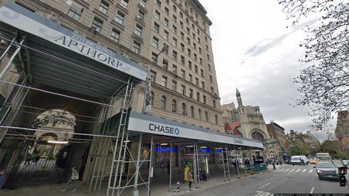 rent apartment 2211-2219 broadway