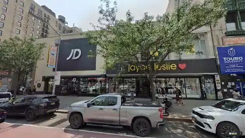 rent retail 224 west 125th street