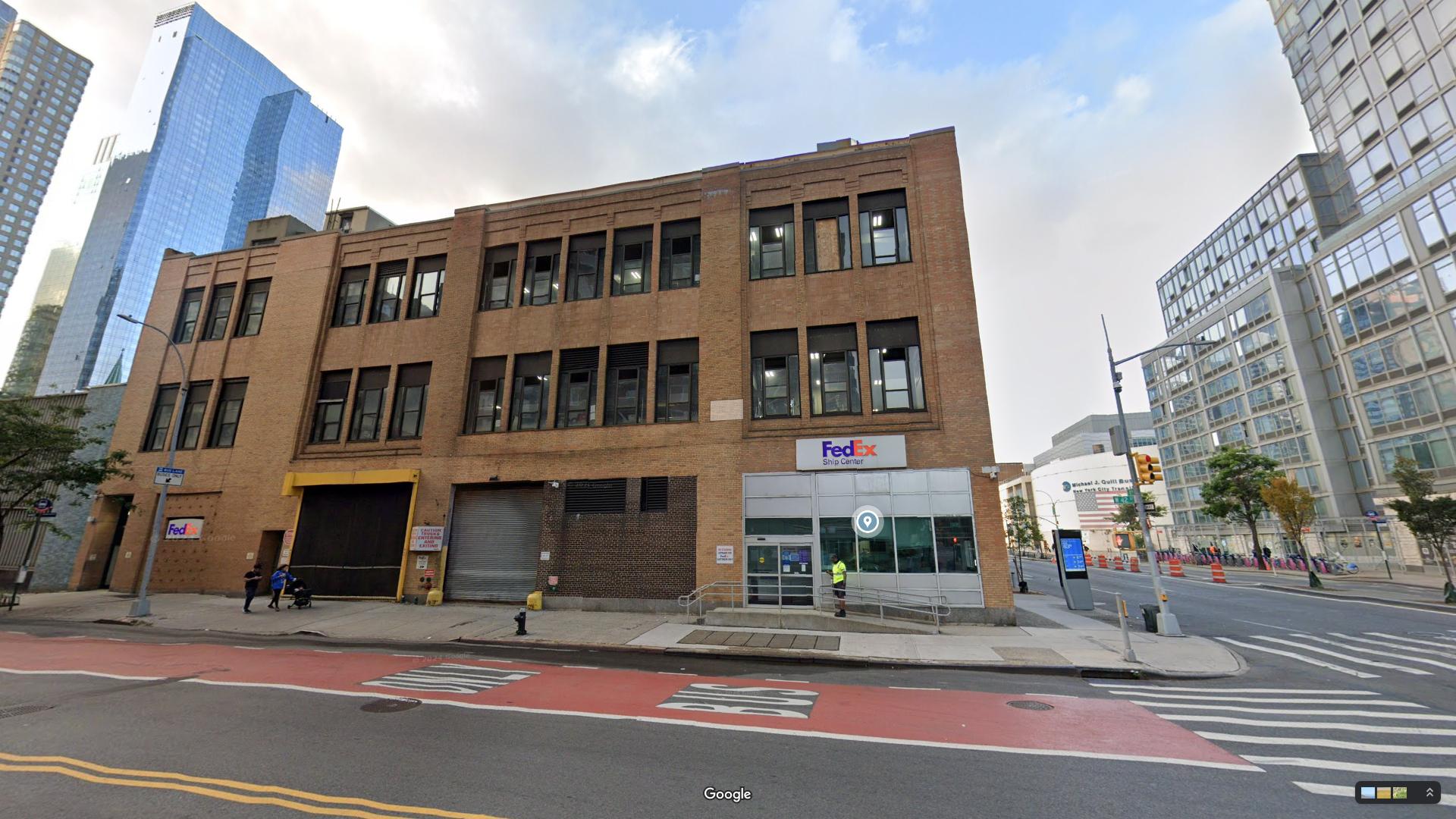 560 West 42nd Street