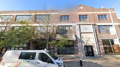 Rent Office 33 nassau avenue