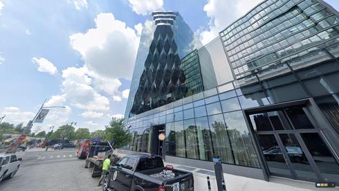 rent office 40 10th avenue