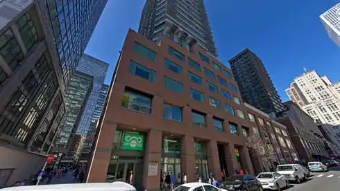 rent office 40 fulton street