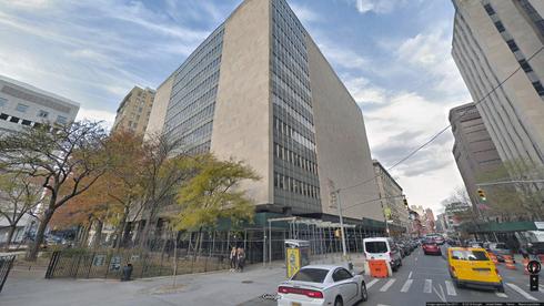 rent office 111 centre street