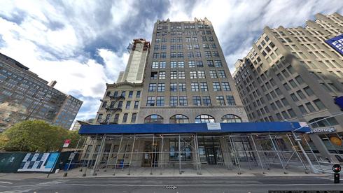 rent office 121 varick street