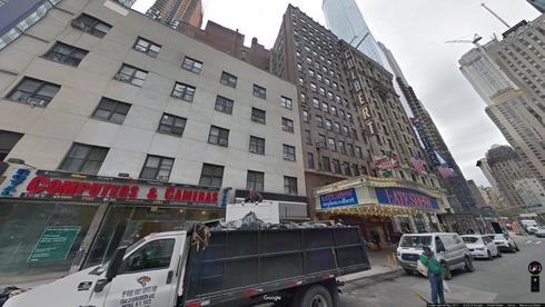 rent office 1697 broadway