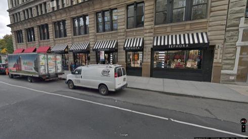 rent office 200 park avenue south