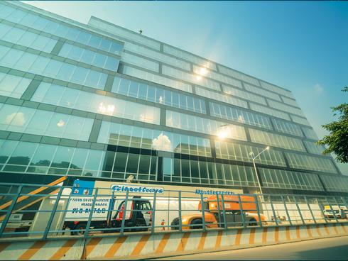 rent office 450 west 126th street