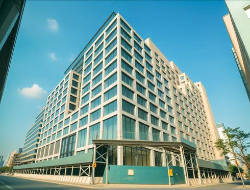 rent office 555 greenwich street