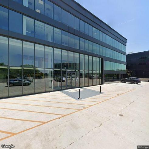 rent office 16-16 whitestone expy