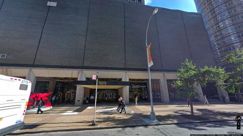 Rent Office 909 third avenue