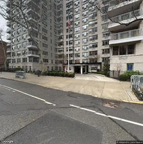 rent apartment 2 5th avenue
