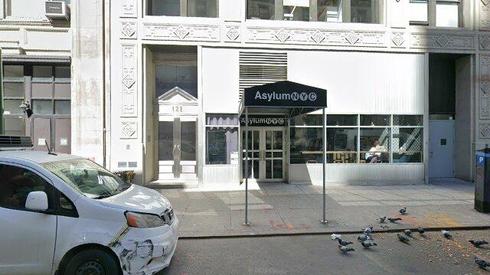 rent office 121 east 24th street