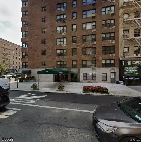 rent apartment 460 east 79th street