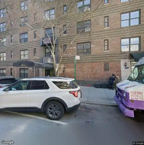 rent apartment 200 east 16th street