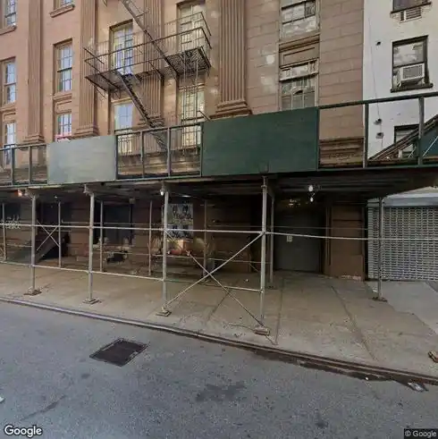 rent office 224 centre street