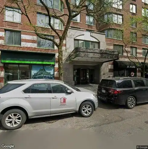 rent apartment 295 greenwich street