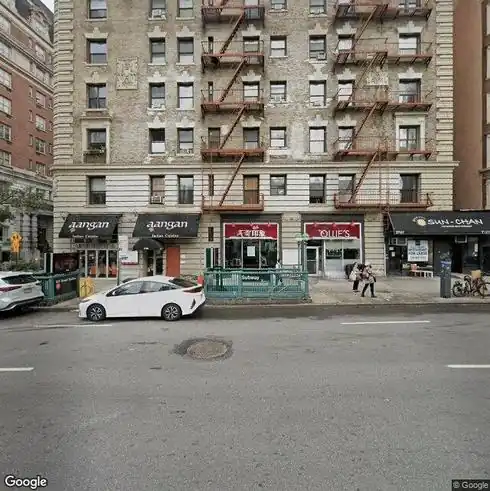 rent apartment 2701-2707 broadway