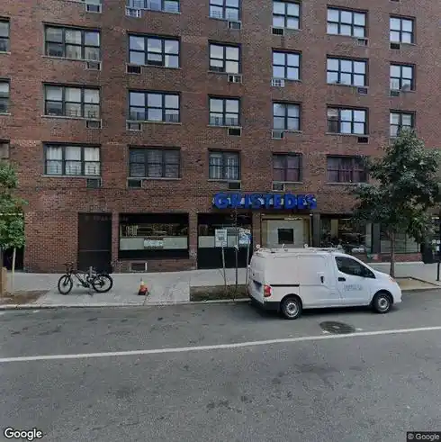 rent apartment 1341 east lexington avenue
