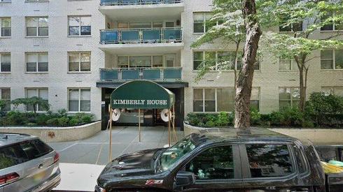 rent apartment 222 east 80th street
