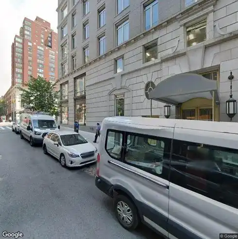 rent apartment 250 west 81st street