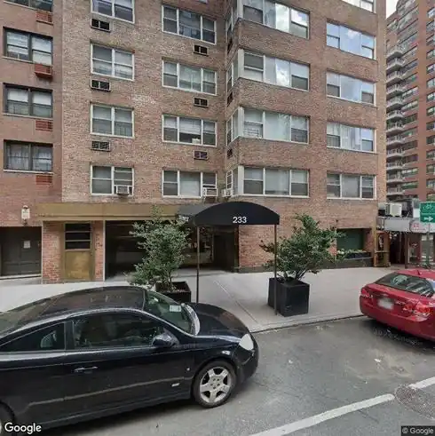 rent apartment 233 east 70th street