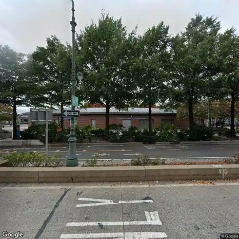 rent specialty 557 12th ave