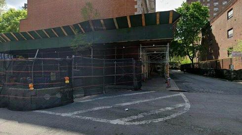 rent specialty 285 delancey st