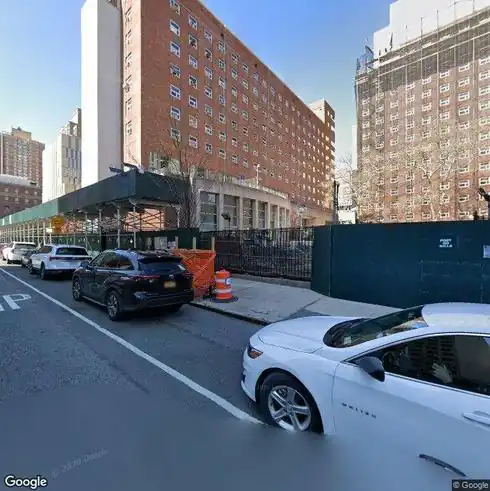 rent specialty 425 e 25th st