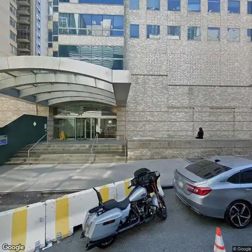 rent medical 430 e 67th st