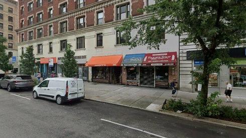 rent specialty 2868-2878 broadway