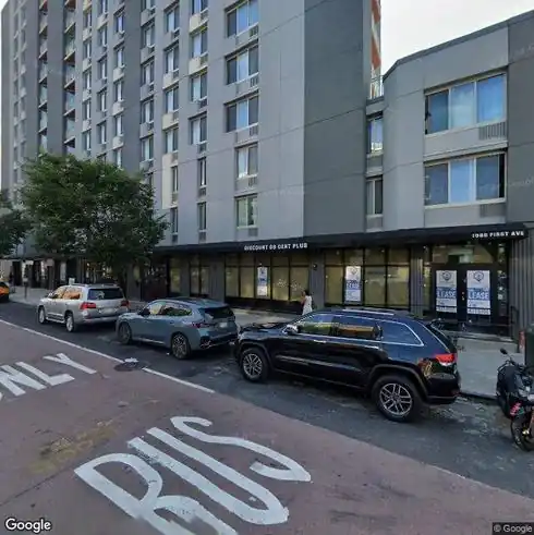 rent retail 1968 1st ave