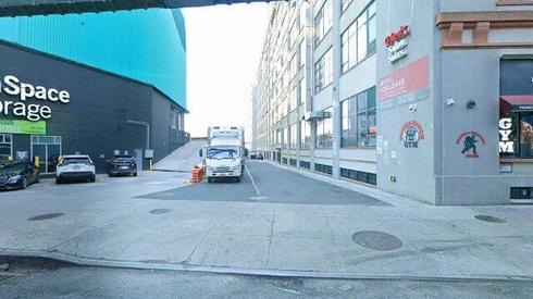 rent office 30-30 northern blvd