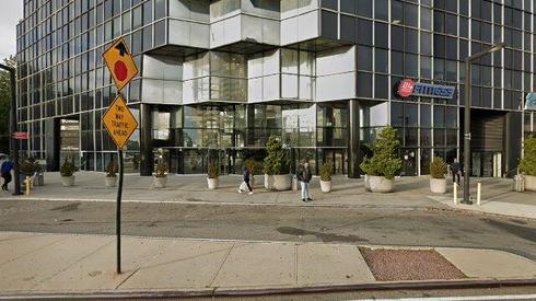 rent office 8002 kew gardens rd
