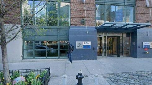 rent office 27-01 queens plz n
