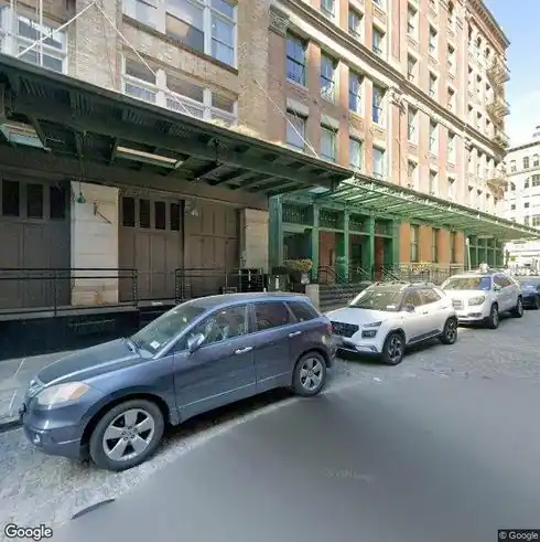 rent apartment 53 n moore st