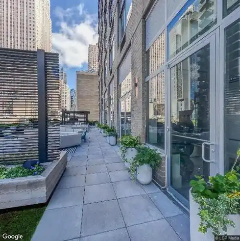 rent apartment 271 w 47th st