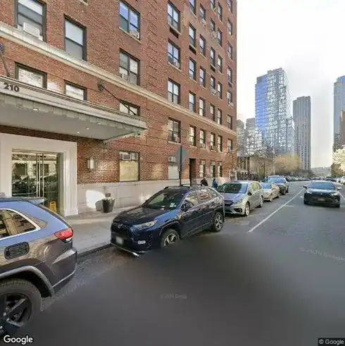 rent apartment 210 w 70th st