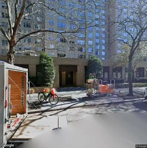 rent apartment 305 e 55th st