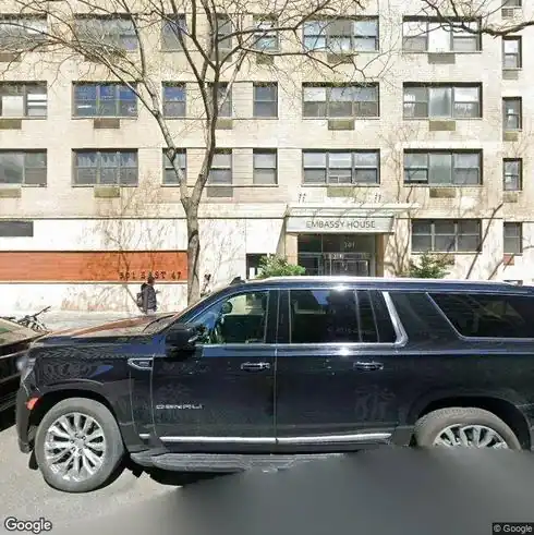rent apartment 301 e 47th st