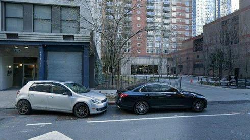 rent apartment 560 w 43rd st