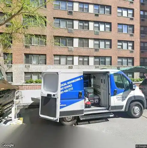 rent apartment 307 e 50th st